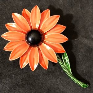 Flower brooch